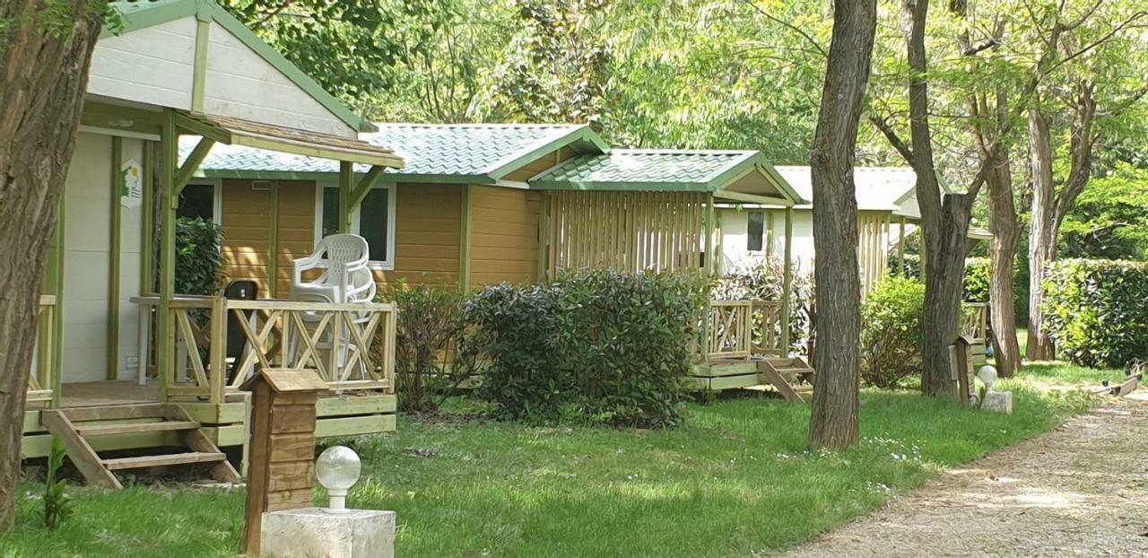 Avec Piscine Et Riviere A Sur Rhone Ardeche Campingplatz